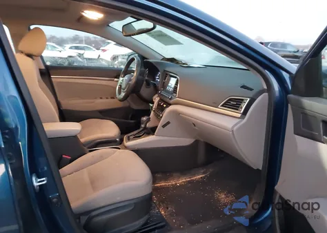 2018 Hyundai Elantra Value Edition z USA, uszkodzony, nr VIN 5NPD84LF5JH350391